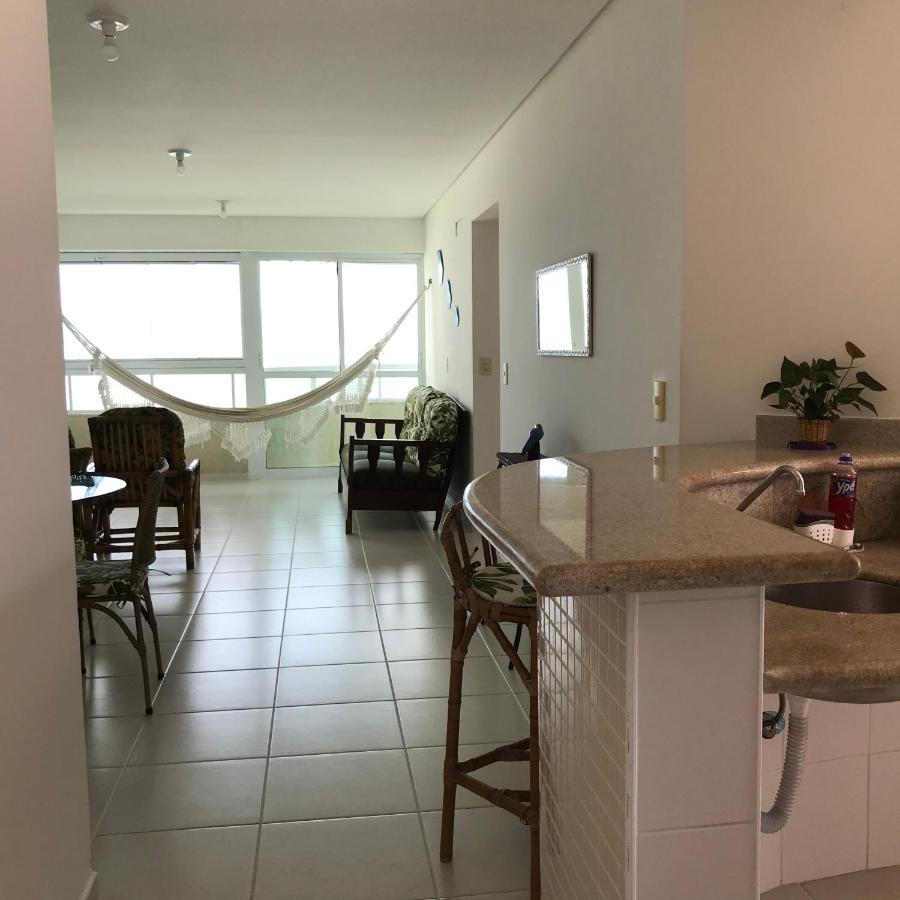 Apartamento Pe Na Areia Frente Para O Mar E Piscina Na Prainha Caraguatatuba Zewnętrze zdjęcie