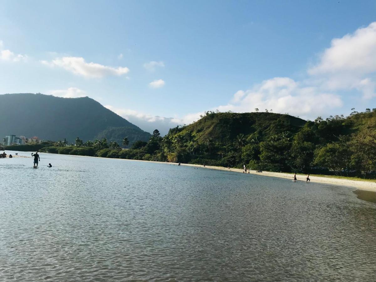 Apartamento Pe Na Areia Frente Para O Mar E Piscina Na Prainha Caraguatatuba Zewnętrze zdjęcie
