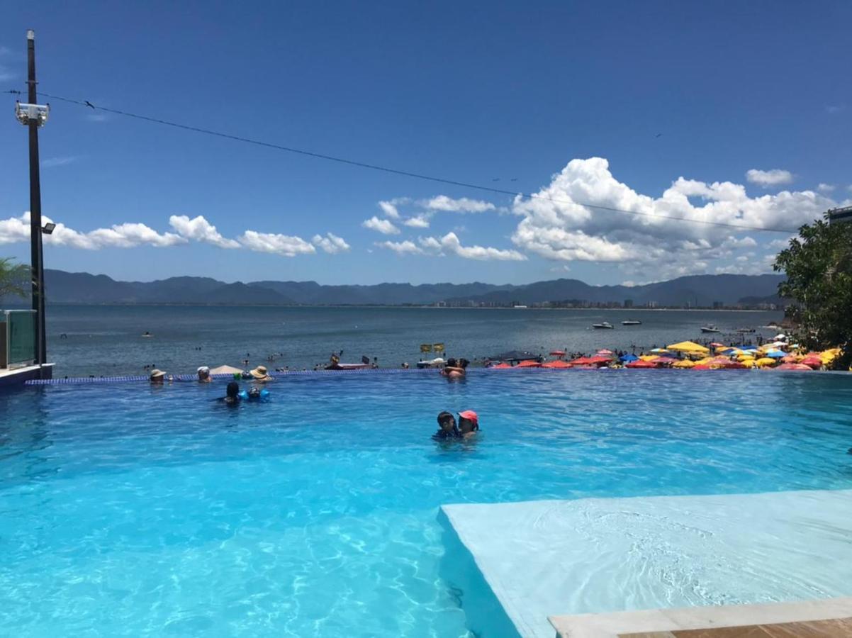 Apartamento Pe Na Areia Frente Para O Mar E Piscina Na Prainha Caraguatatuba Zewnętrze zdjęcie