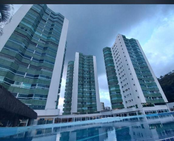 Apartamento Pe Na Areia Frente Para O Mar E Piscina Na Prainha Caraguatatuba Zewnętrze zdjęcie