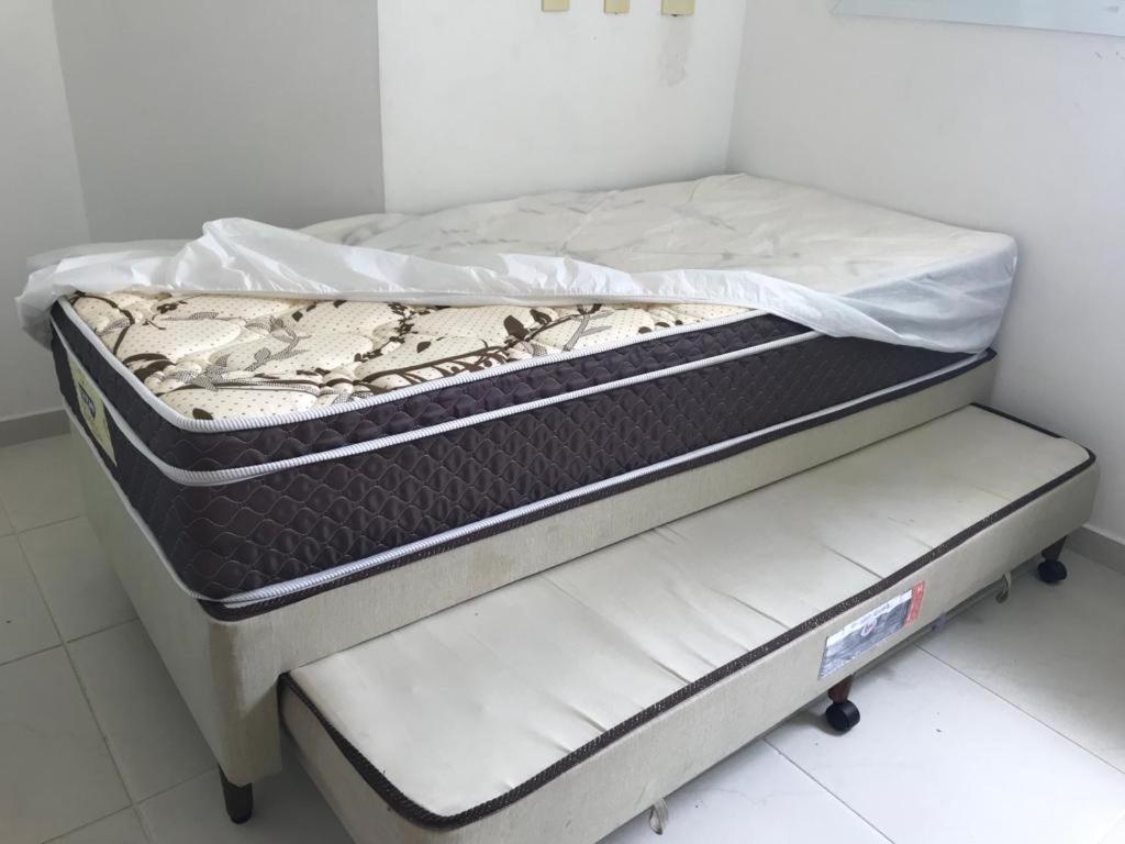 Apartamento Pe Na Areia Frente Para O Mar E Piscina Na Prainha Caraguatatuba Zewnętrze zdjęcie